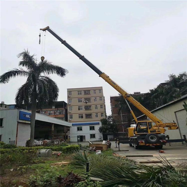 华安县12吨吊车出租一天的收费标准是什么