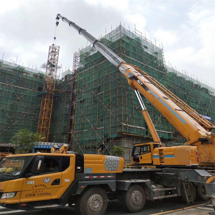 华安县谈谈吊车租赁需要注意的事项