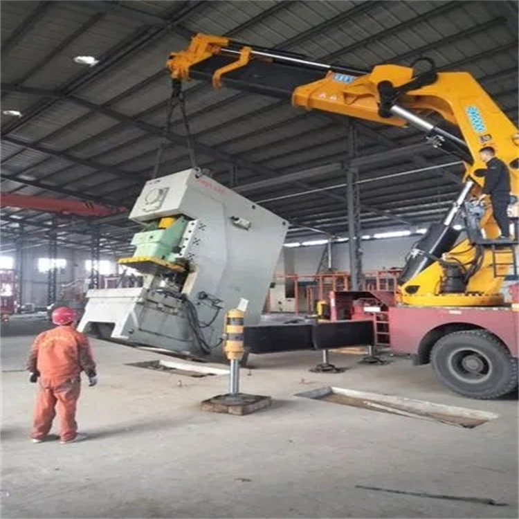 华安县80吨折臂吊车出租附近电话