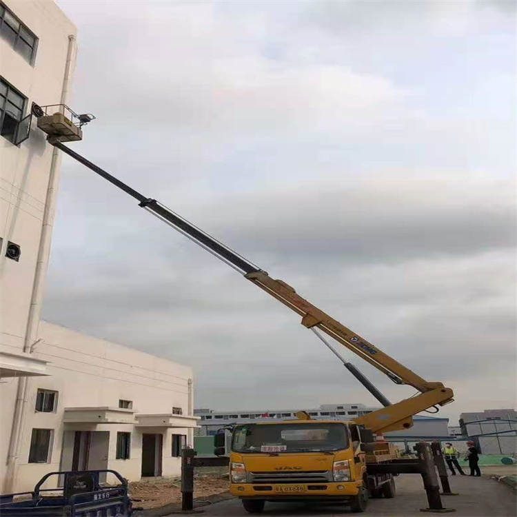 华安县附近高空车出租|市政施工/设备安装专用|随叫随到|亿立达设备租赁